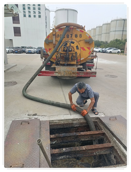 秀峰隔油池清掏