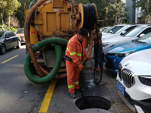 秀峰排污管道清淤