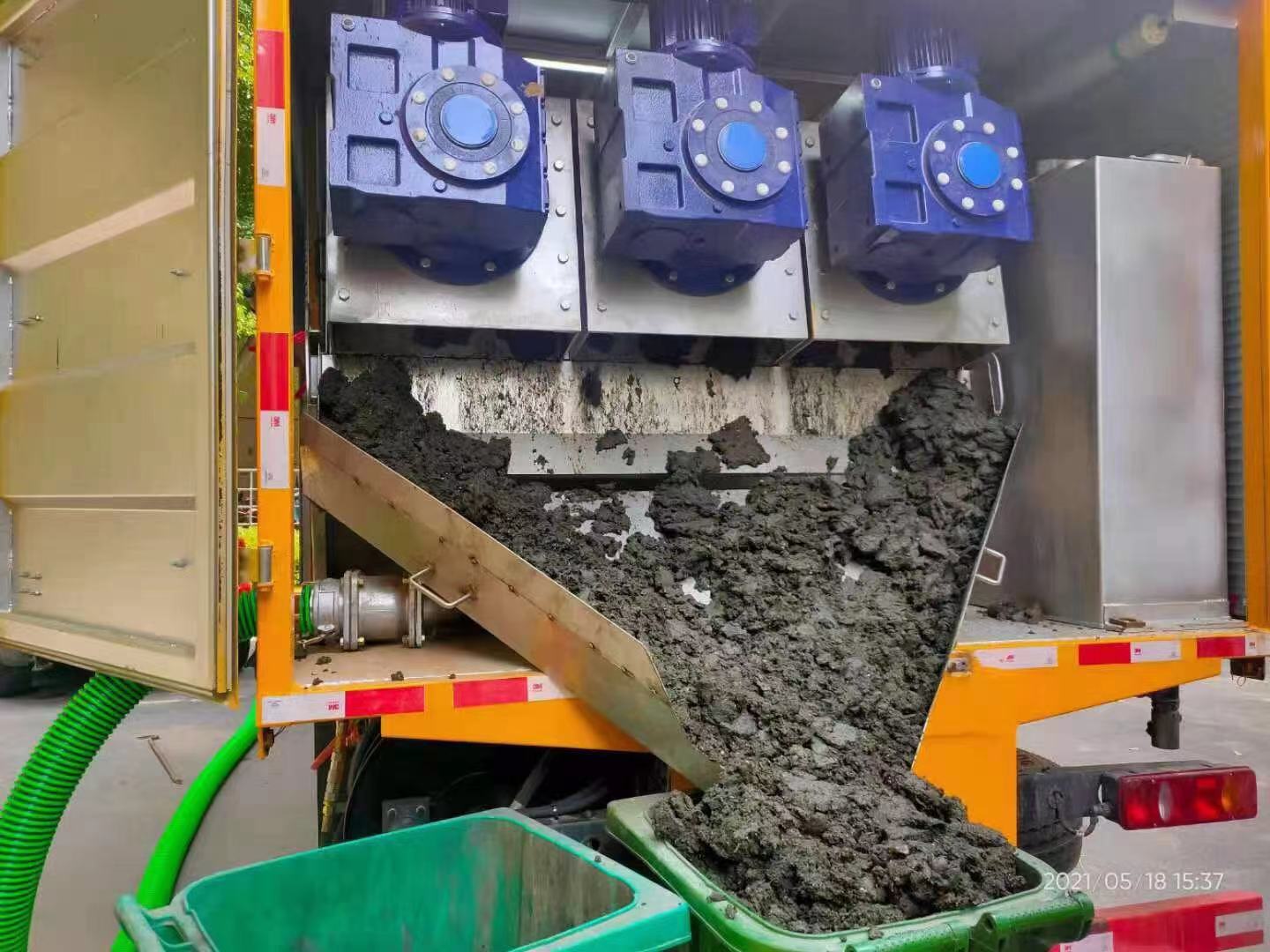 秀峰化粪池清掏城市维护站-泥浆净化干湿分离处理